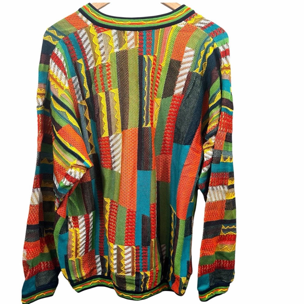 Tundra Canada Multicolor 3-D Knit V-Neck Pullover Sweater Size Large - Picture 7 of 7